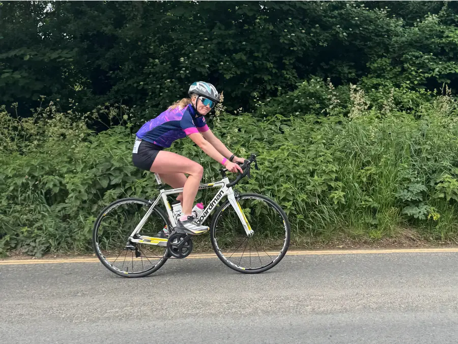 Maidstone Harriers' Big Weekend in the Cotswolds for Cotswolds 113 triathlon and aquabike, 2025. Team member on cycling stage