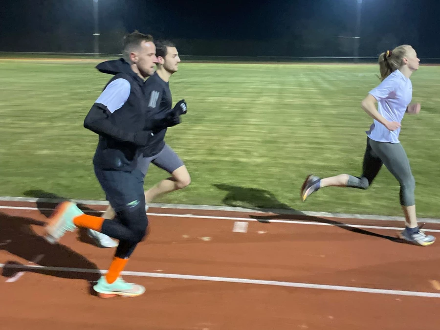 Phil Edmonds running hard in lane two at the club track session.