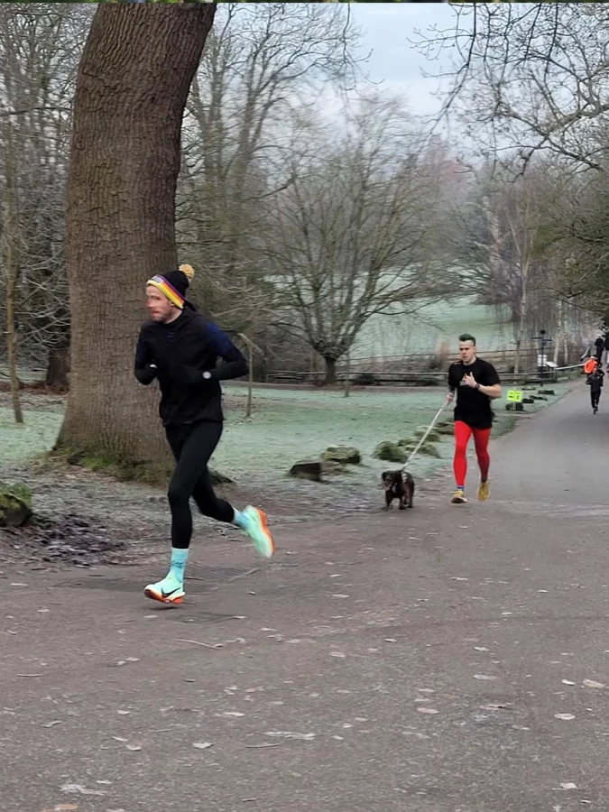 Phil Edmonds running at Mote Park parkrun in Maidstone.