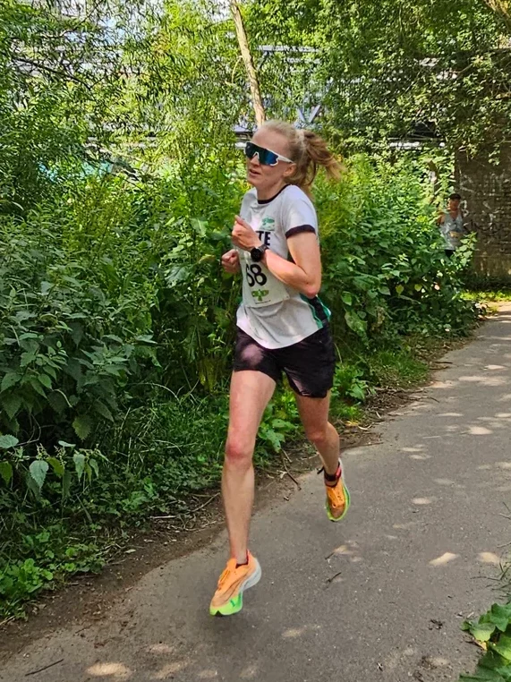 Charlotte Johnston on her way to winning the women&rsquo;s race at the 2025 Maidstone Harriers David Thornby 10k
