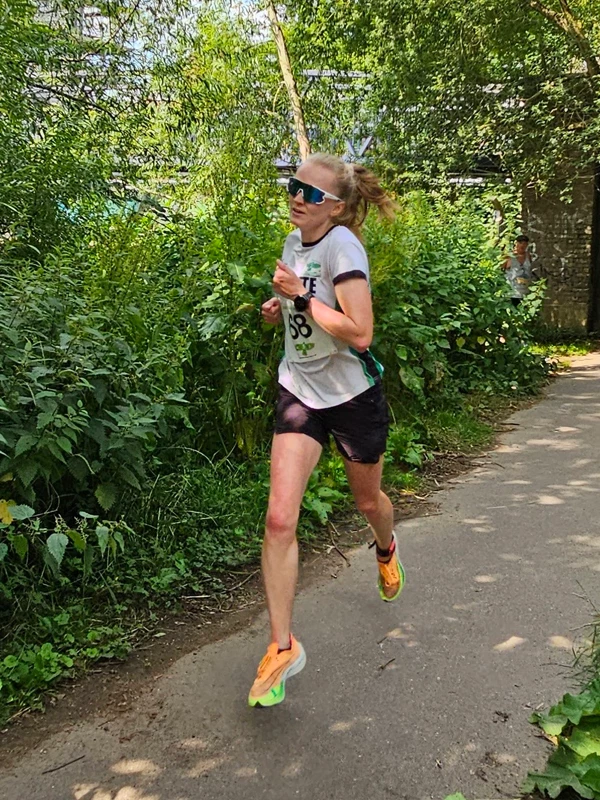 Charlotte Johnston on her way to winning the women&rsquo;s race at the 2025 Maidstone Harriers David Thornby 10k