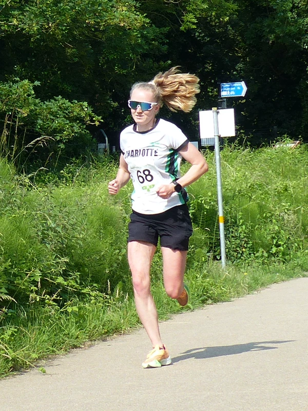 Charlotte Johnston on her way to winning the women&rsquo;s race at the 2025 Maidstone Harriers David Thornby 10k