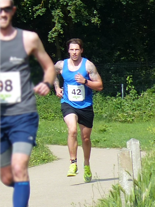 Jamie Forman racing at the 2025 Maidstone Harriers David Thornby 10k