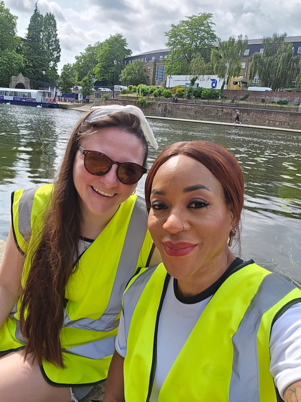 Kate and Uju supporting runners at the 2025 Maidstone Harriers David Thornby 10k