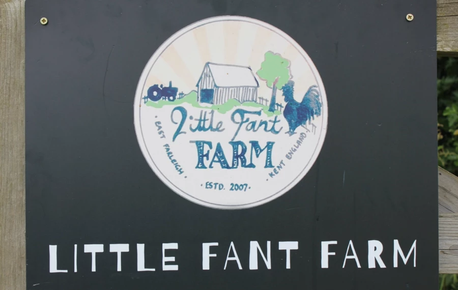 Little Fant Farm sign in East Farleigh, host venue of the 2024 Maidstone Harriers David Thornby 10k
