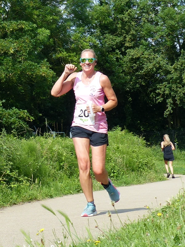 Lucy Butt competing in the 2025 Maidstone Harriers David Thornby 10k