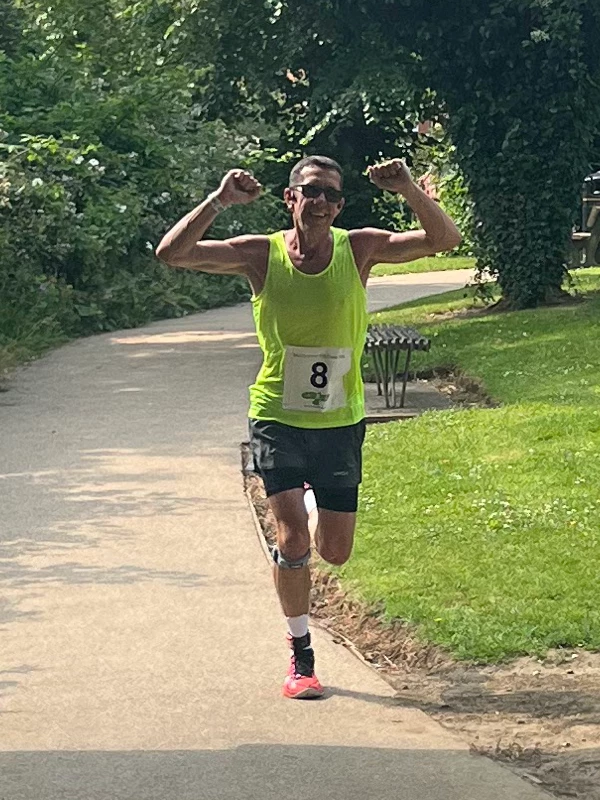 Nicholas Bailey cheering as he competes at the 2025 Maidstone Harriers David Thornby 10k