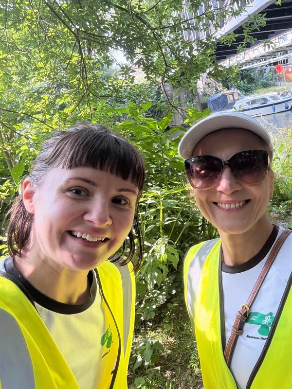 Trudi and Justyna volunteering at the 2025 Maidstone Harriers David Thornby 10k
