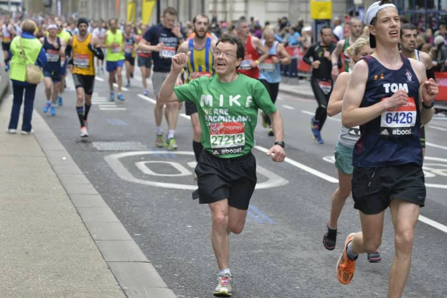Mike Murdoch running the London Marathon in support of Macmillan